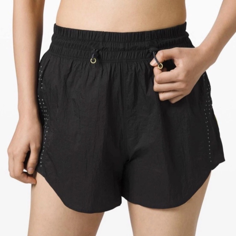 Lululemon x Roksanda Break New Ground Short - Black - Sz 10 - NWT